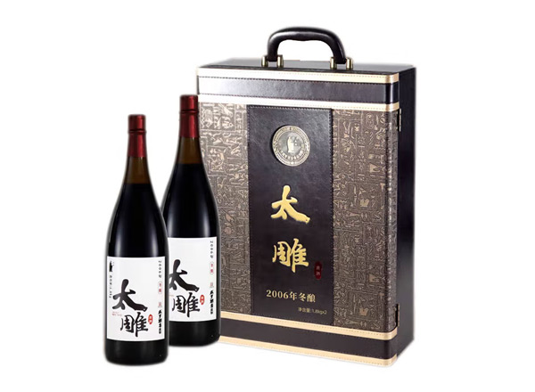 广州回收太雕黄酒咸亨酒店太雕黄酒2006年冬酿1.8KG*2礼盒装绍兴黄酒