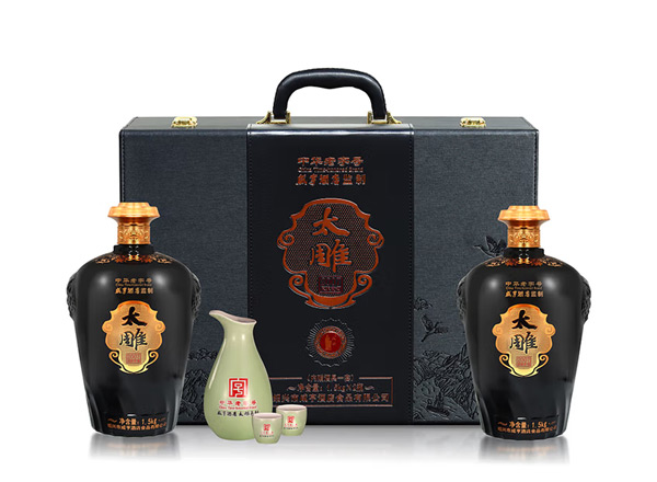 广州咸亨酒店太雕黄酒回收太雕2007原酿礼盒1.5kg*2糯米酒半甜绍兴黄酒